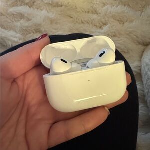Apple AirPods Pro 2nd Gen